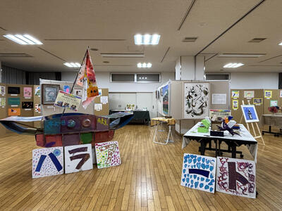 令和7年度パラアート展覧会、トレジャーシップの展示