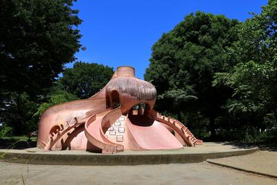 西東京市田無市民公園のタコの形の滑り台